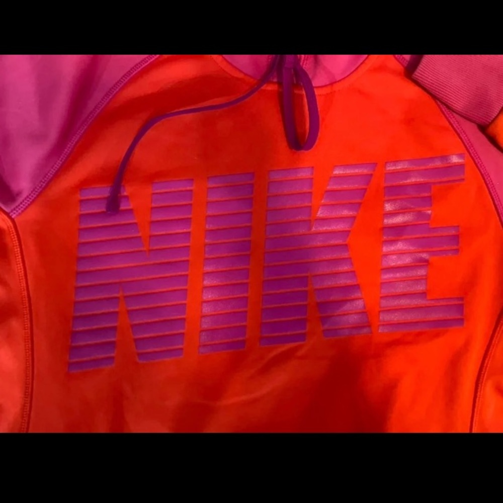 Thermal-Fit Nike Hoodie Size Small Purple and Orange